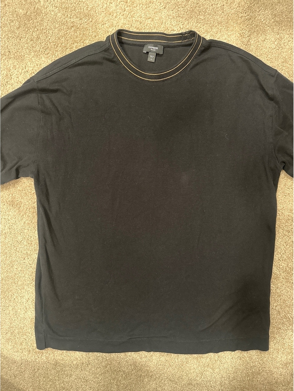 (6)Express Relaxed Black Crew Neck T-Shirt with Contrast Stitching, Size S